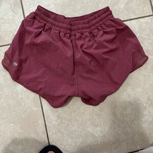 lululemon hotty hot shorts